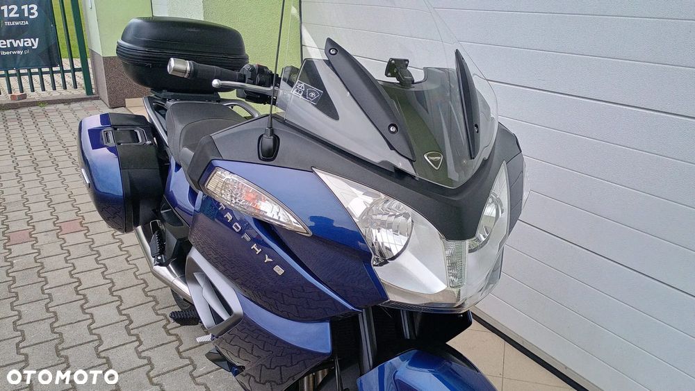 Triumph Trophy - 24