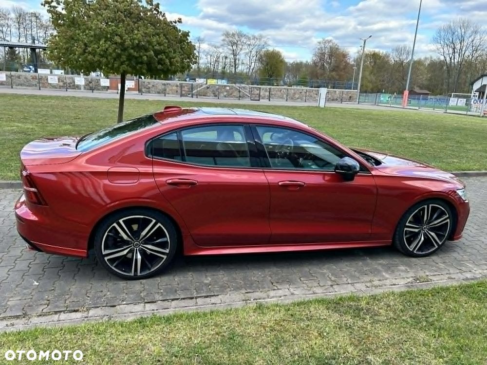 Volvo S60 T5 R-Design - 5