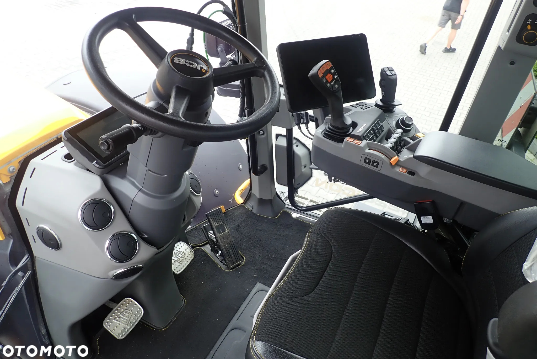 JCB FASTRAC 4220 iCON - 19