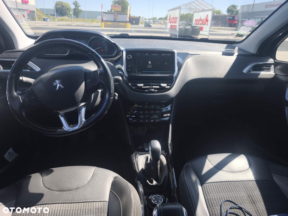 Peugeot 2008 - 7
