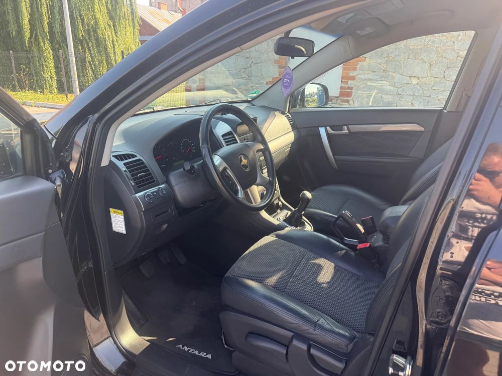 Chevrolet Captiva 2.4 2WD 7 Sitzer LS - 14