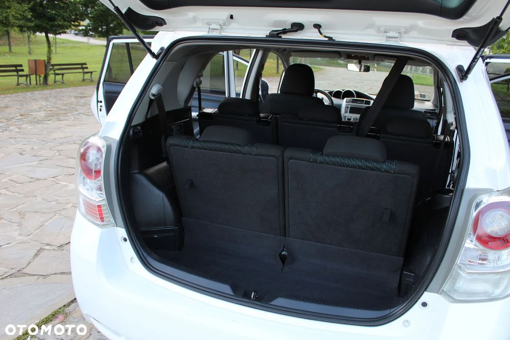 Toyota Verso 2.0 D-4D Edition - 23