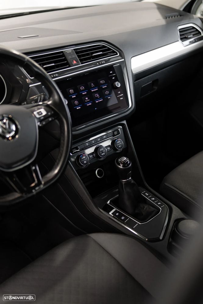 VW Tiguan 2.0 TDI Confortline - 28