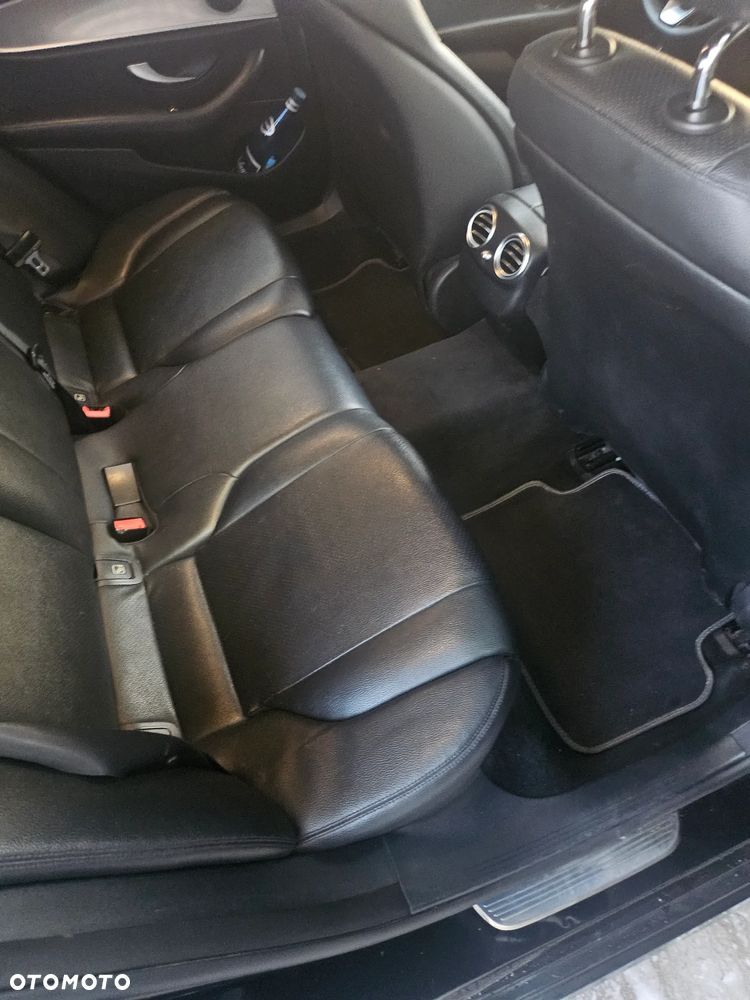Mercedes-Benz Klasa E 200 d 9G-TRONIC - 8