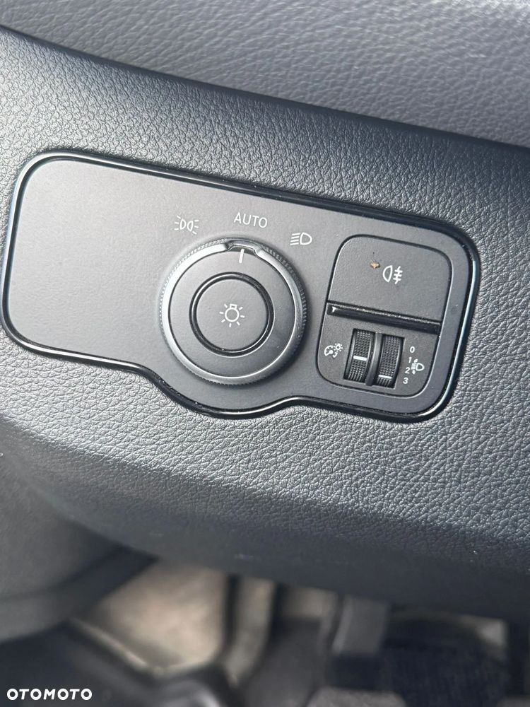 Mercedes-Benz Sprinter - 9