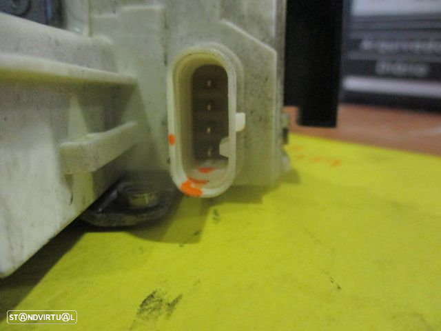 Fecho A0997300235 MERCEDES W212 2011 TD 4 PINOS MERCEDES C S204 W204 FASE 2  2012 200CDI 136CV 5P PRETO TDRT 4 PINOS - 3