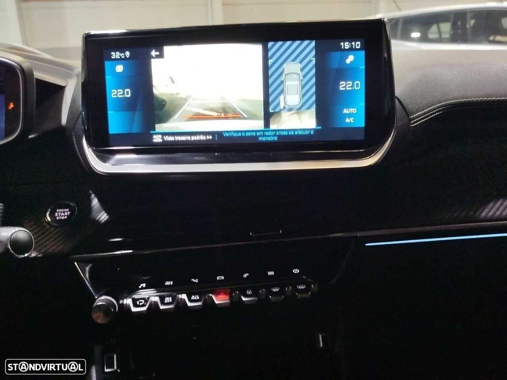 Peugeot 2008 1.2 PureTech GT - 22