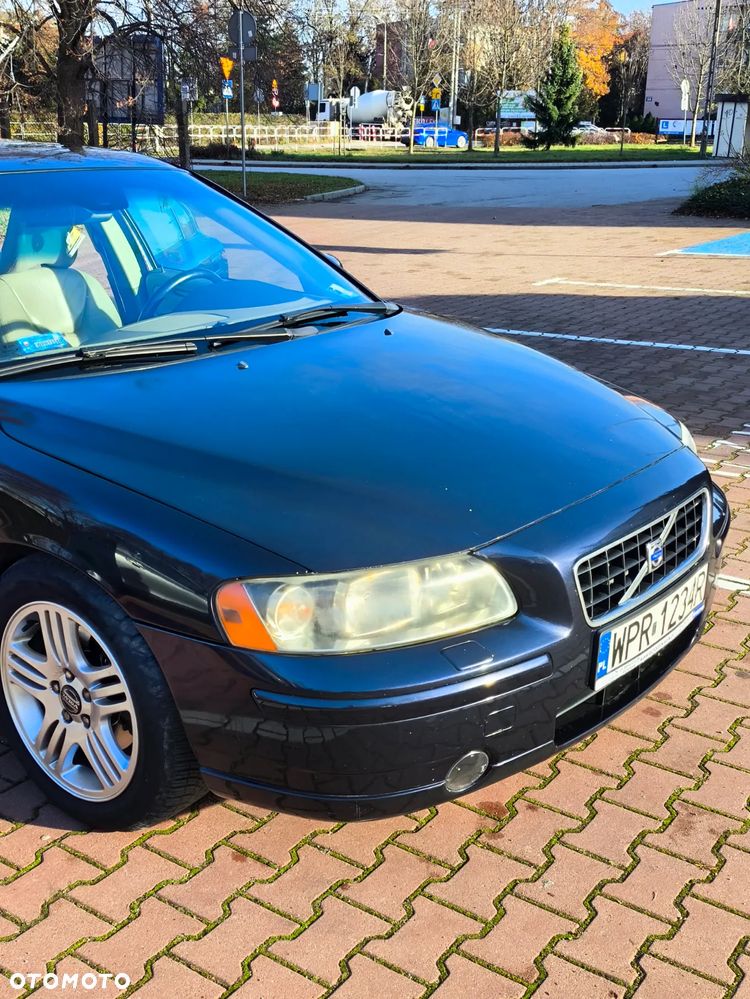 Volvo S60 2.5T Momentum - 21