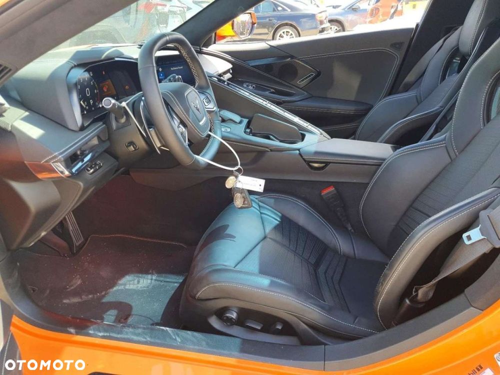 Chevrolet Corvette - 7