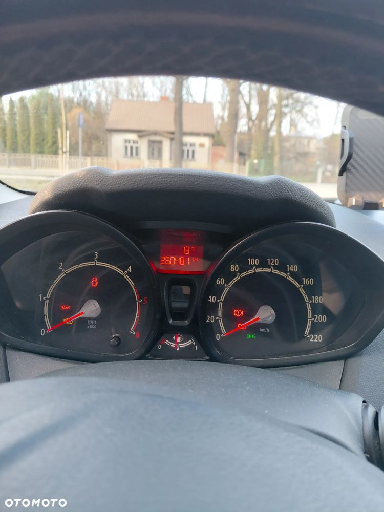 Ford Fiesta 1.6 TDCi Trend - 10