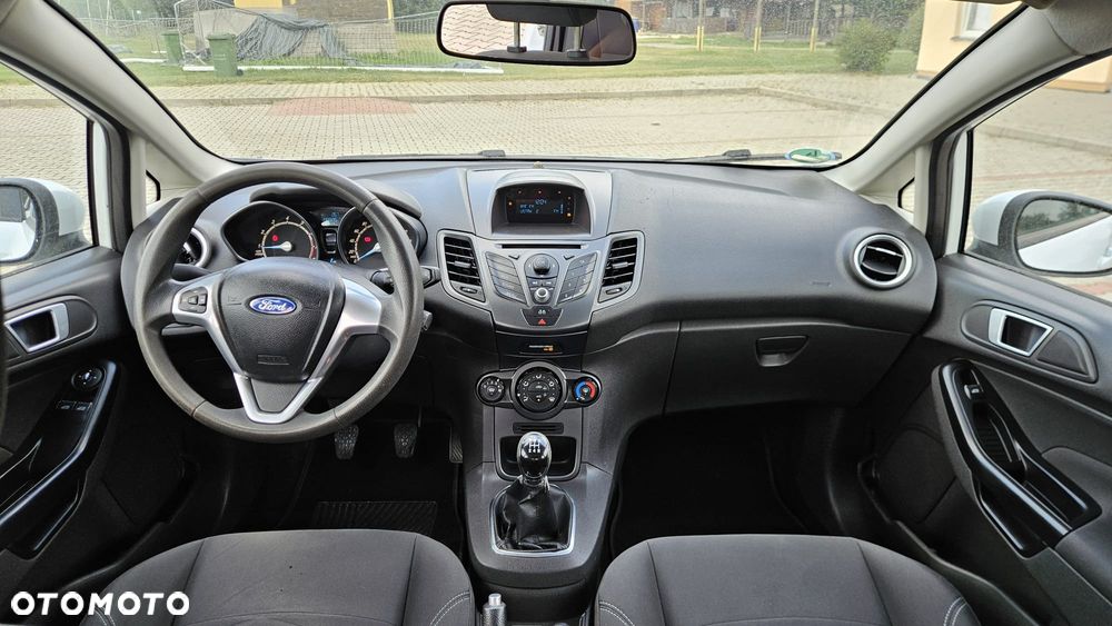 Ford Fiesta 1.25 Ambiente EU5 - 8