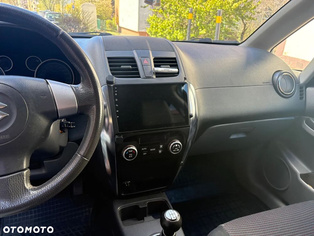 Suzuki SX4 1.6 Comfort - 1