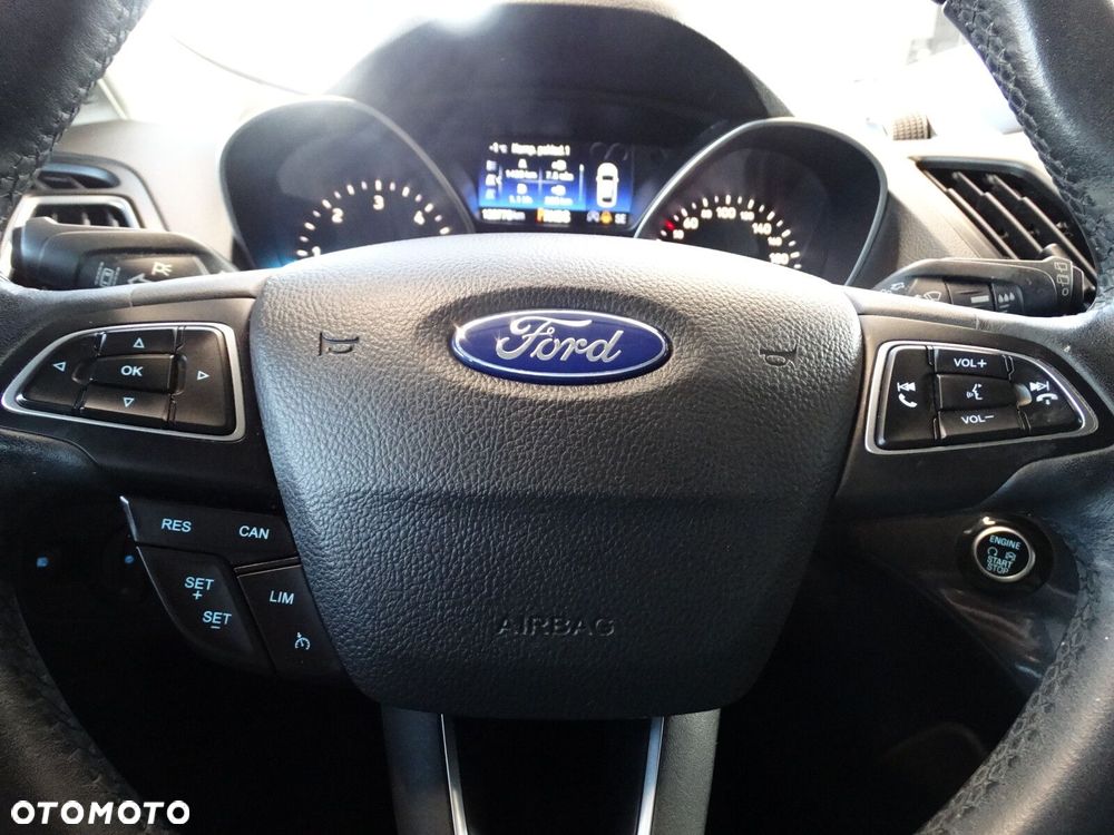 Ford Kuga - 21
