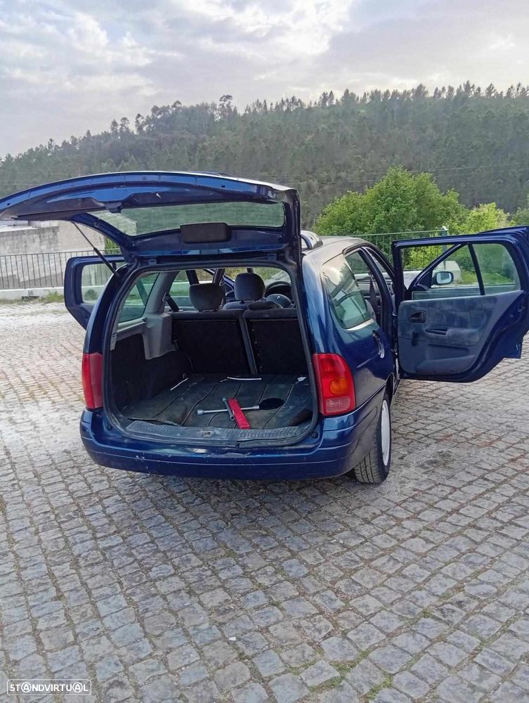 Renault Mégane Break 1.4 16V Air - 8