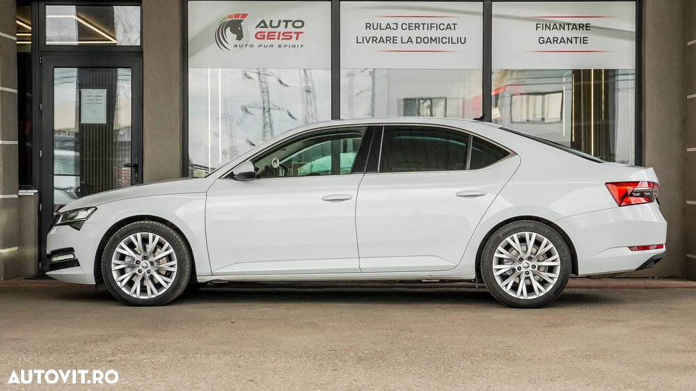 Skoda Superb 2.0 TDI DSG Style - 4