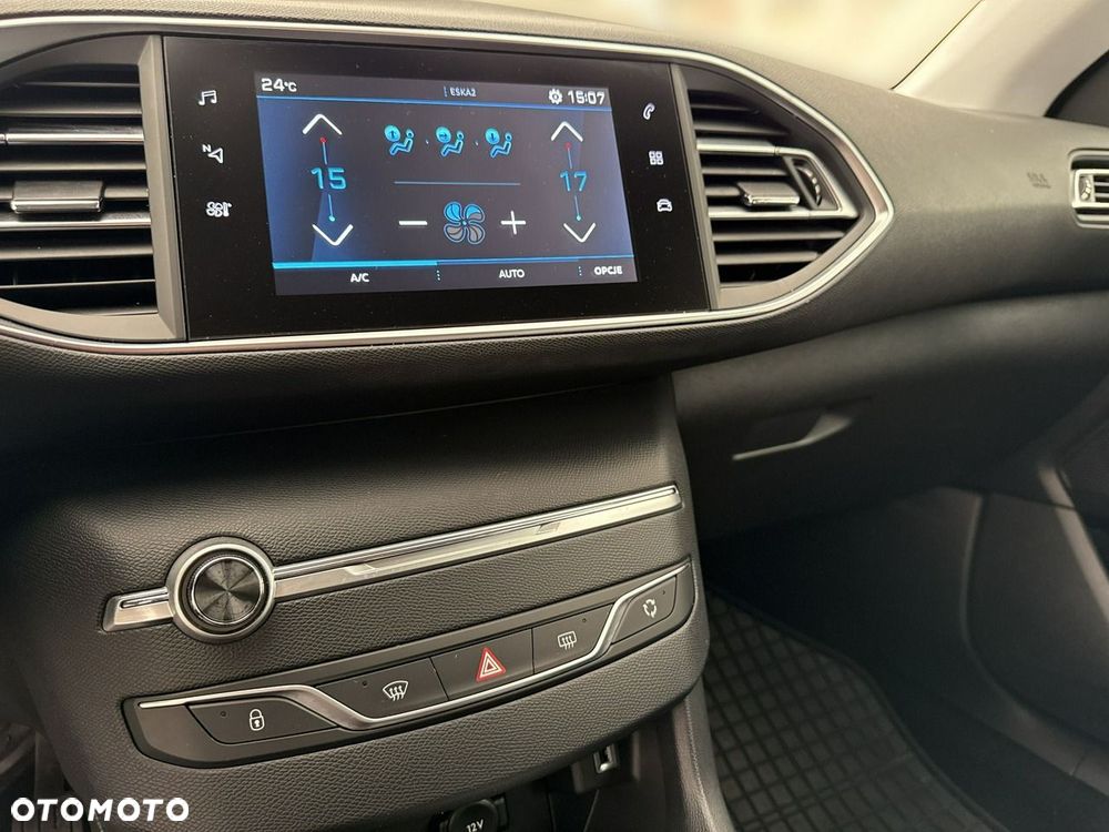 Peugeot 308 - 26