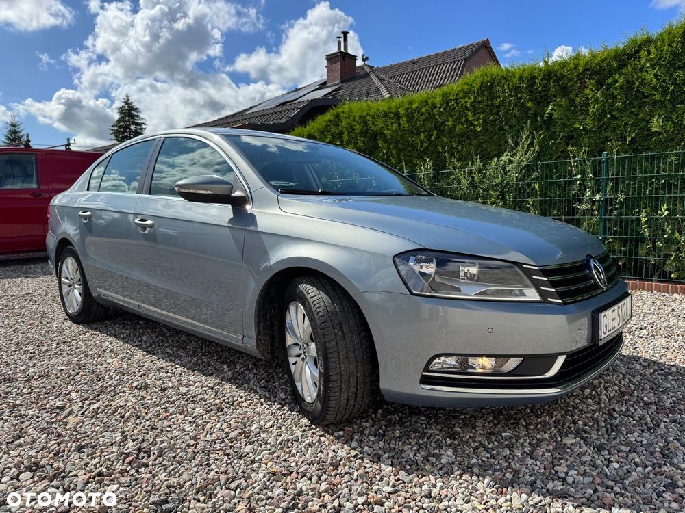 Volkswagen Passat 2.0 TDI Comfortline DSG - 4