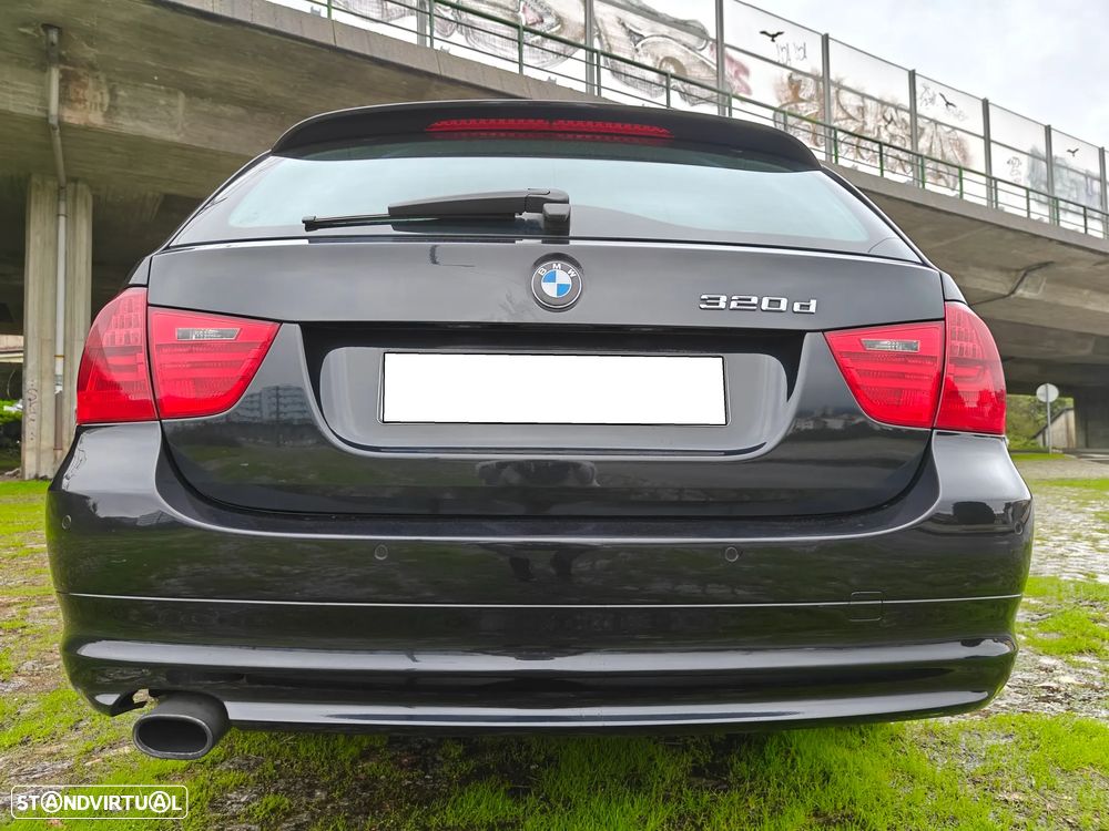 BMW 320 d Touring - 7