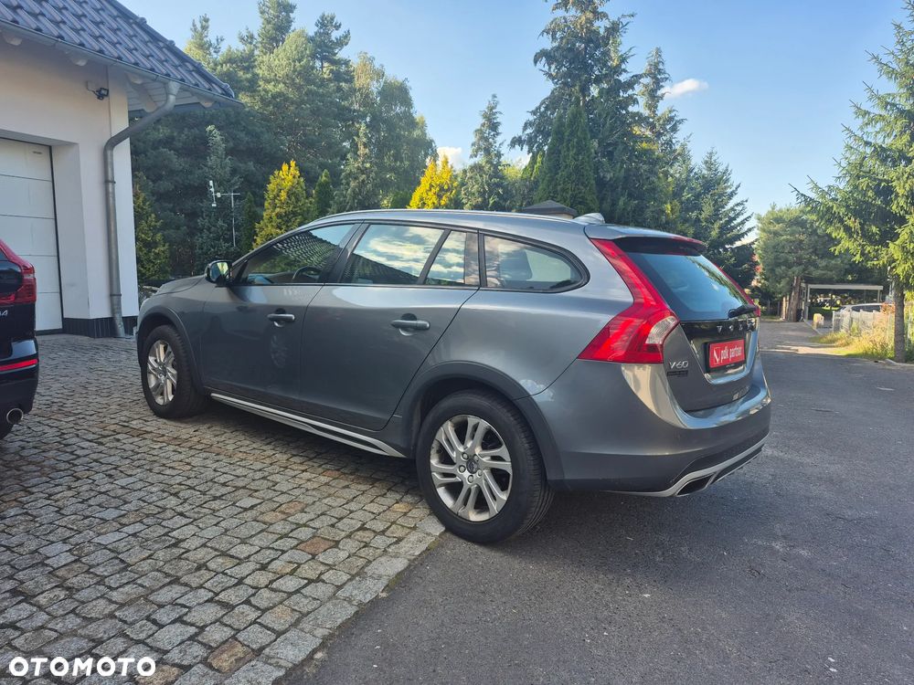 Volvo V60 Cross Country D3 Momentum - 15