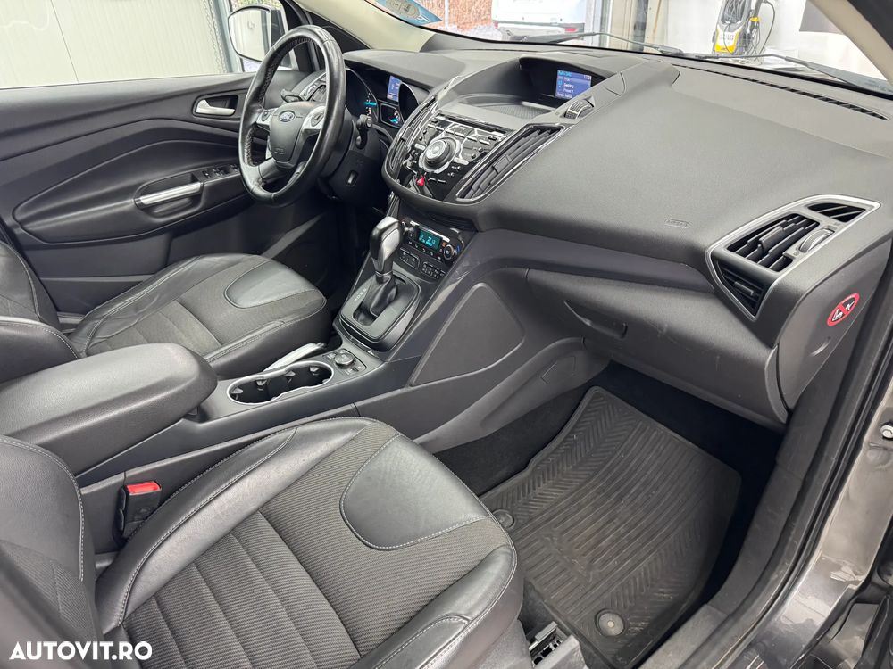 Ford Kuga 2.0 TDCi 4WD Powershift Individual - 17
