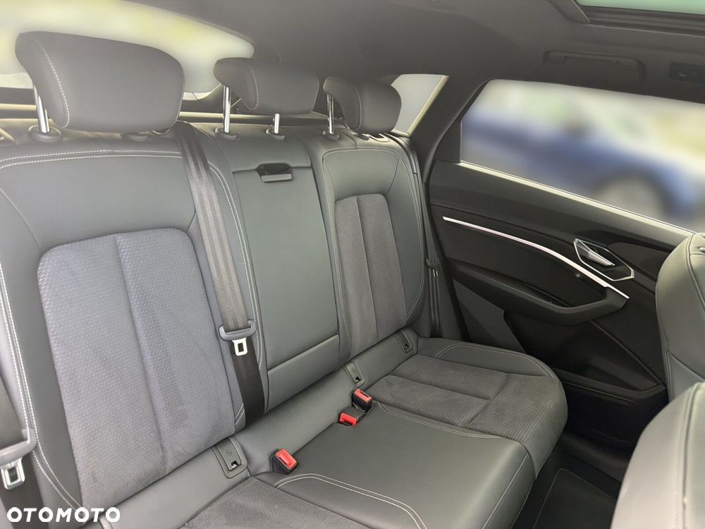 Audi e-tron - 15