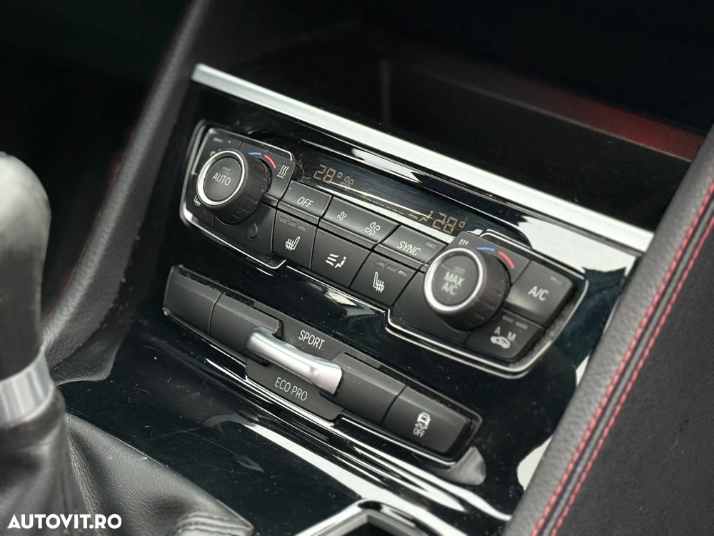 BMW Seria 2 218d - 19