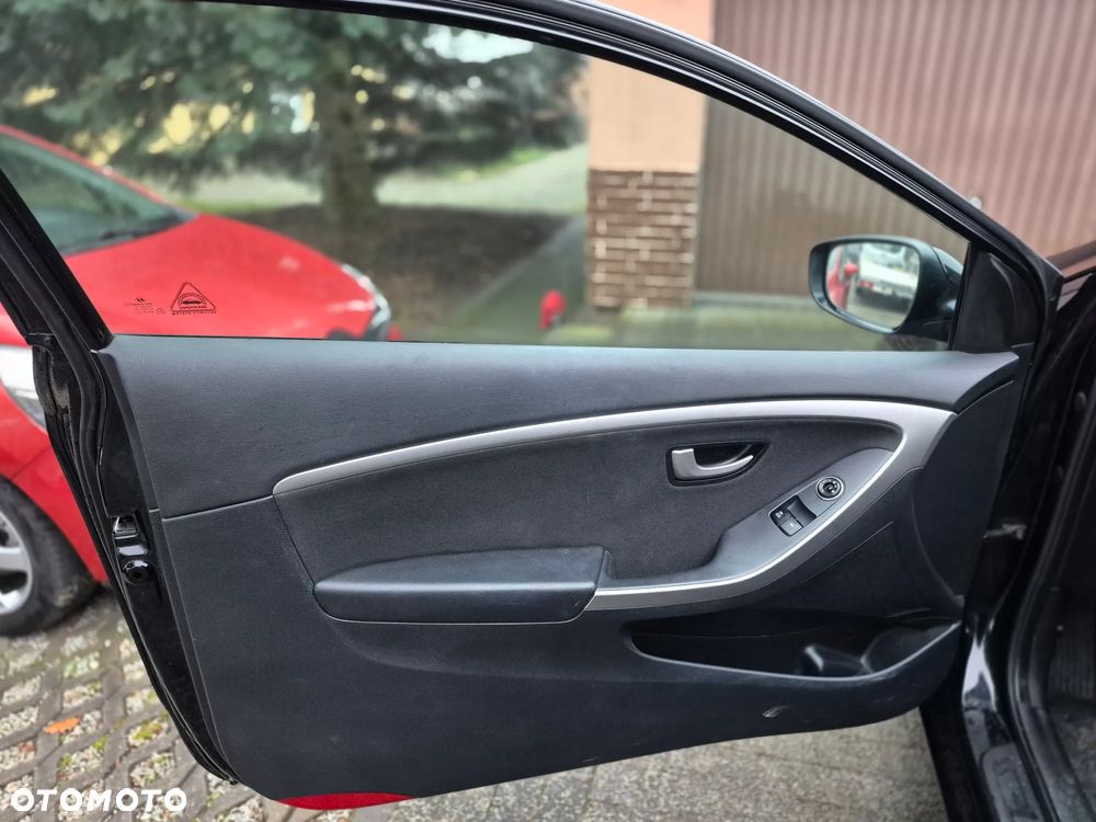 Hyundai i30 1.4 Advantage - 12
