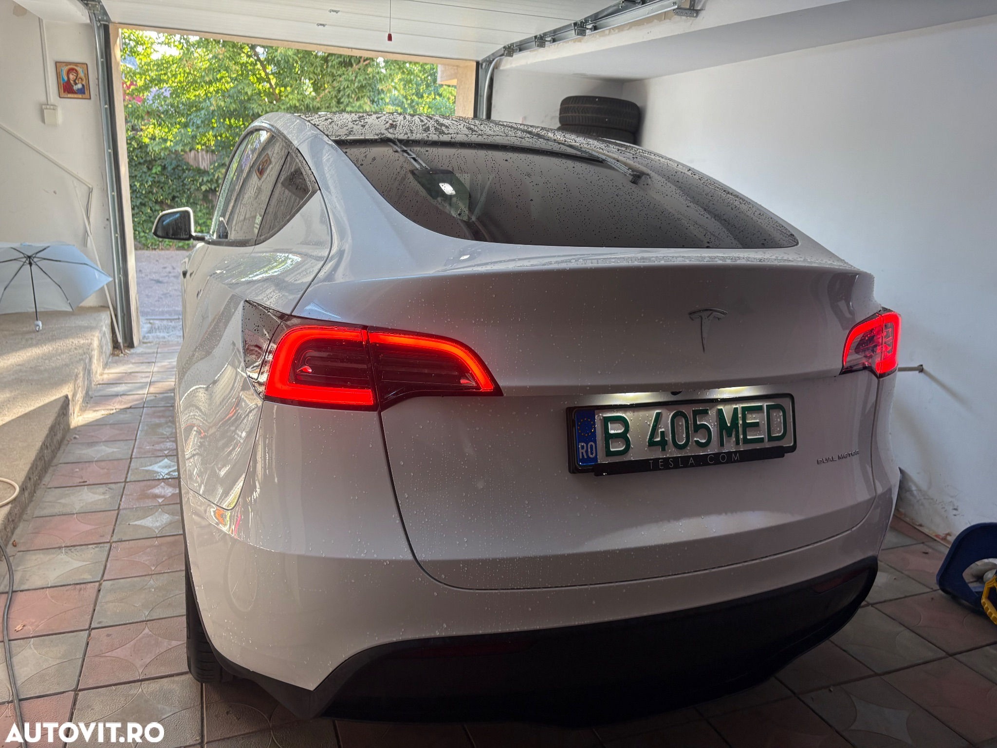 Tesla Model Y - 11
