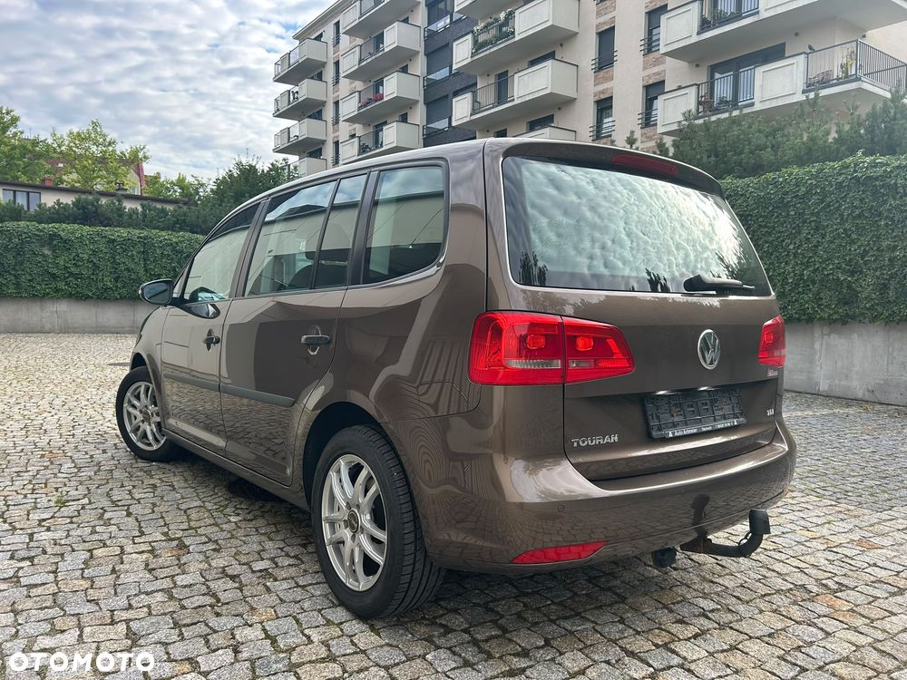 Volkswagen Touran 1.6 TDI DPF BlueMotion Technology DSG Highline - 11
