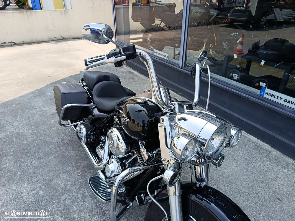 Harley-Davidson Road King Classic - 12