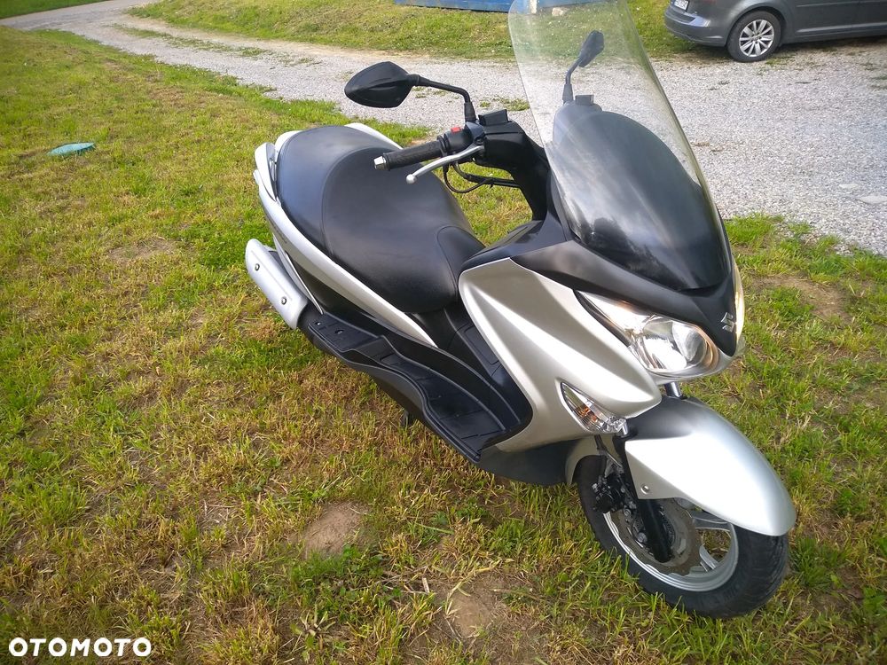 Suzuki Burgman - 3