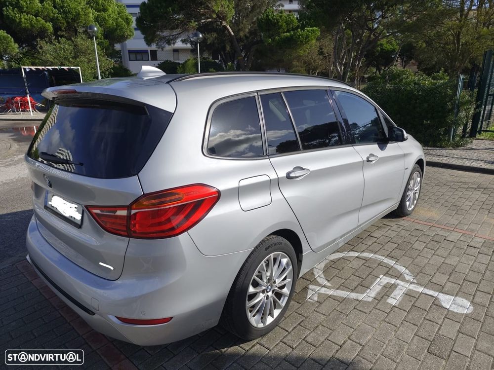 BMW 216 Gran Tourer - 12
