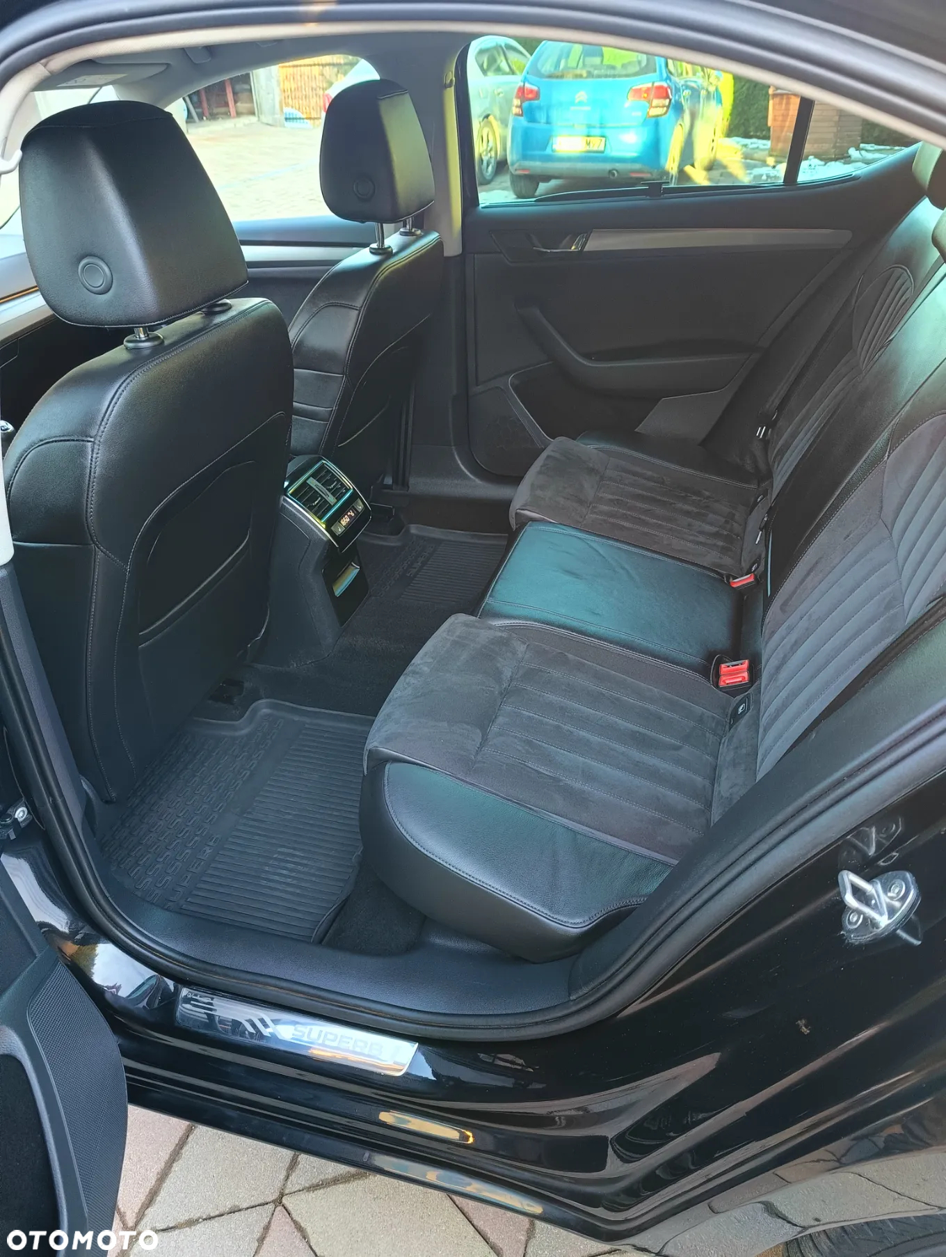 Skoda Superb 2.0 TDI 4x4 Ambition - 15