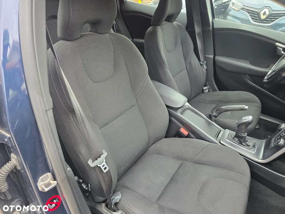 Volvo V40 - 15