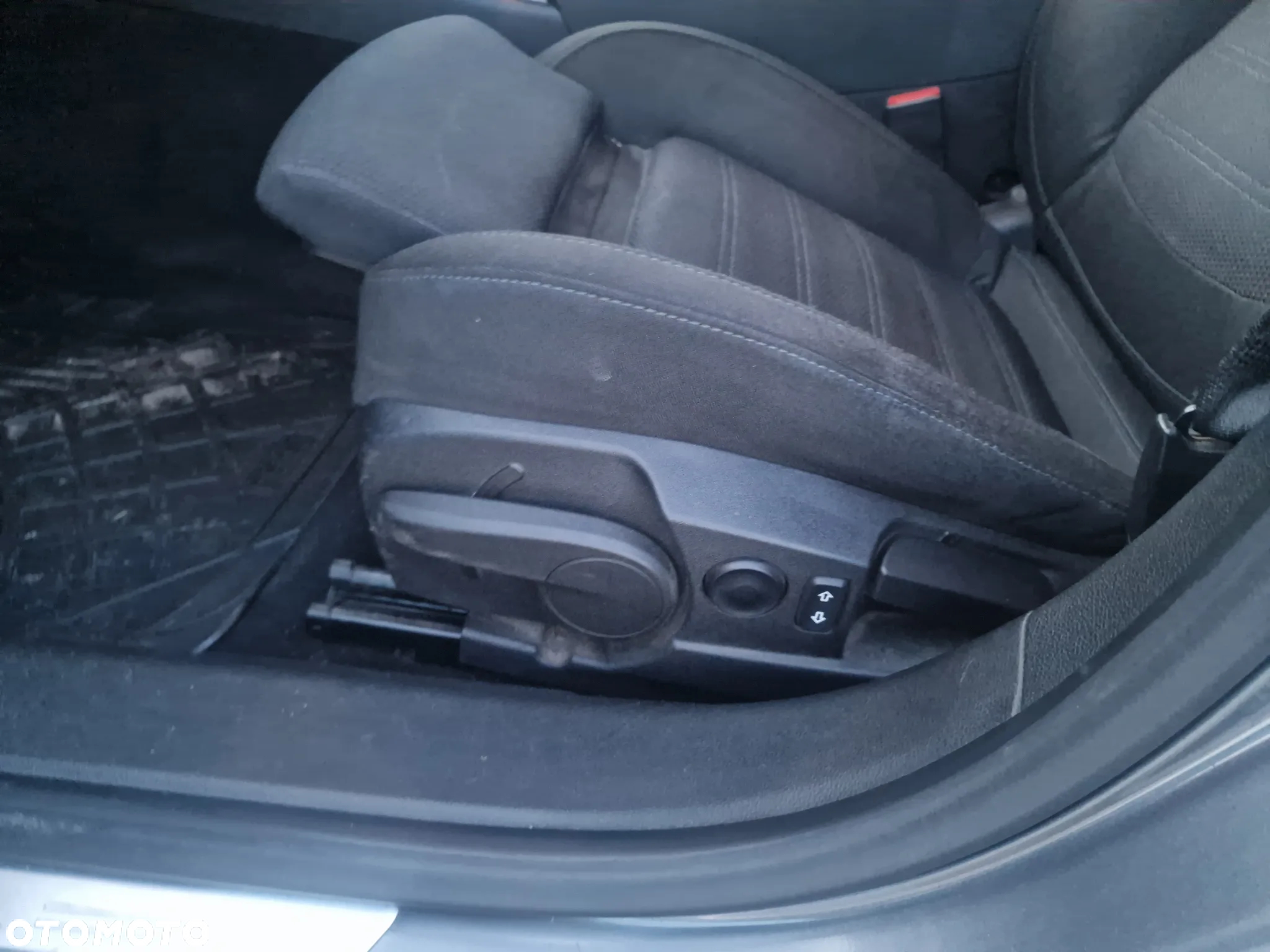 Opel Insignia 2.0 CDTI Edition - 33