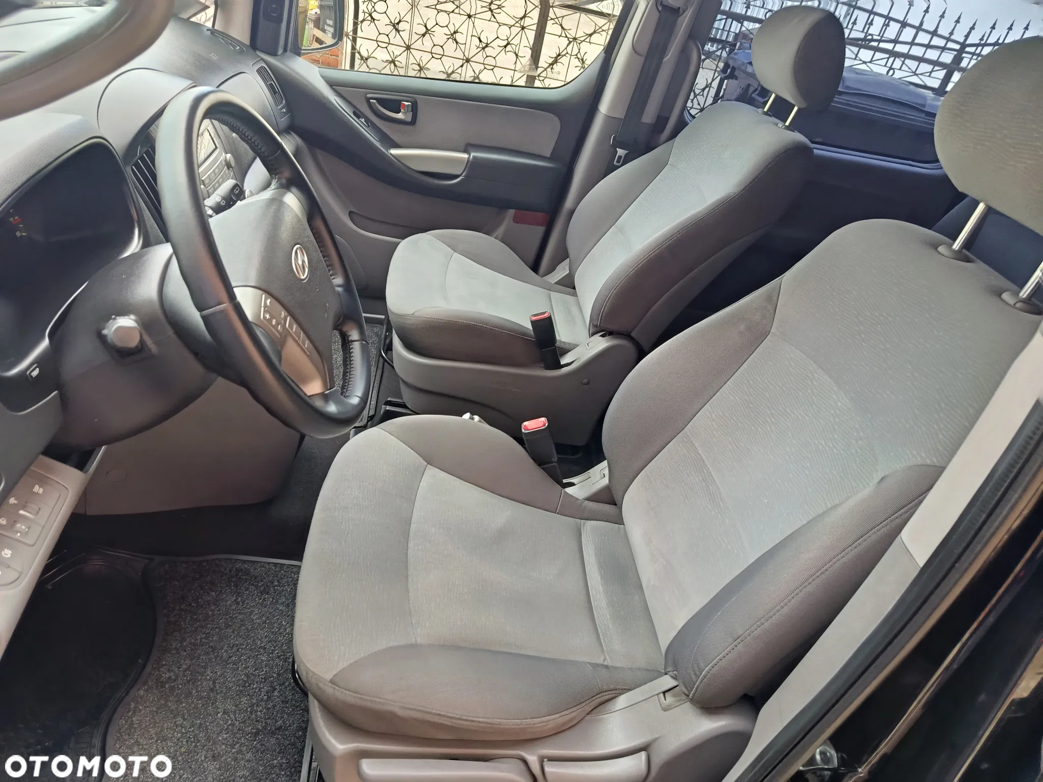 Hyundai H-1 2.5 CRDi Travel Comfort - 15