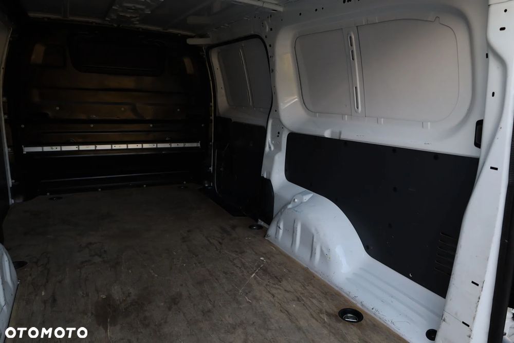 Opel Vivaro - 34