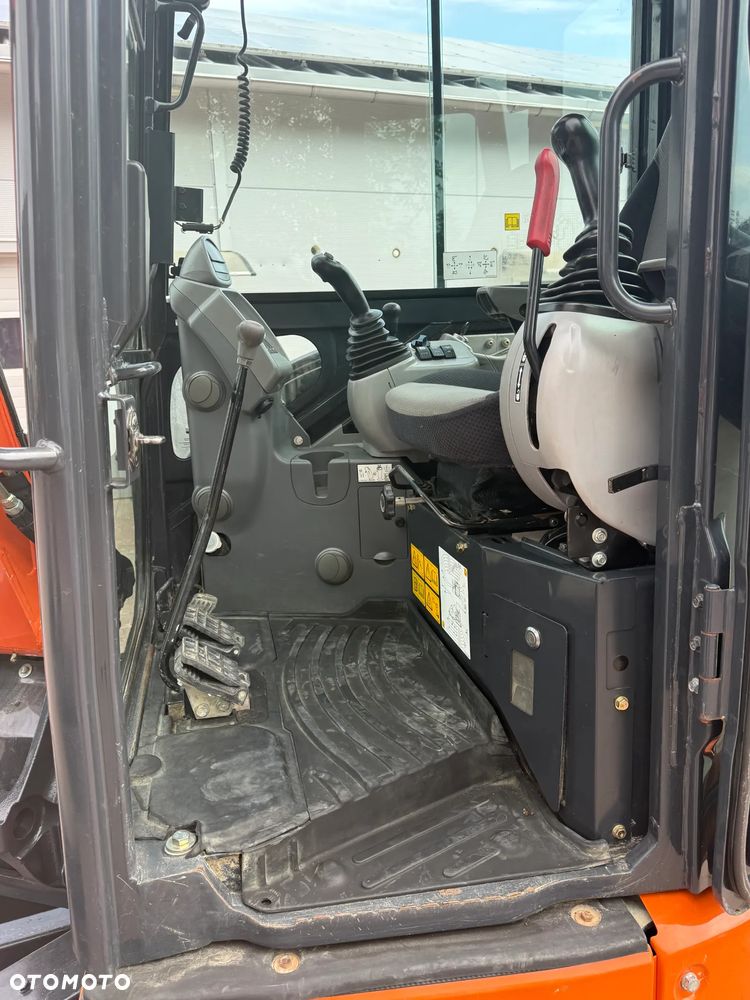 Hitachi ZX33U ZAXIS - 8