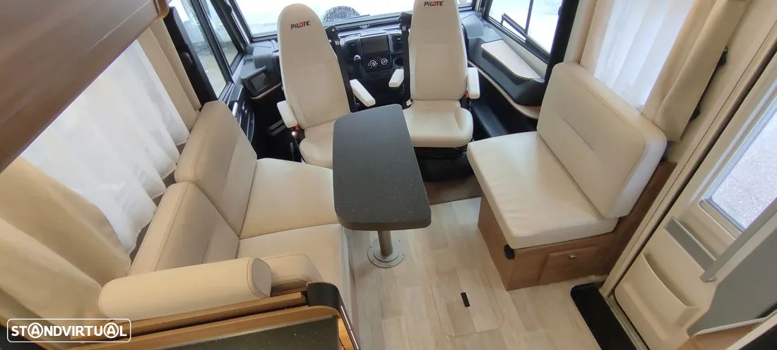 Pilote Expression G740 (IVA Descriminado-Cama central-Sala face/face) - 2