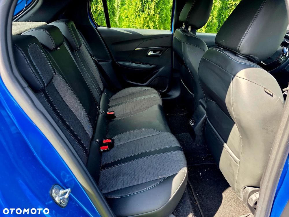 Peugeot 208 PureTech 130 EAT8 Allure - 19