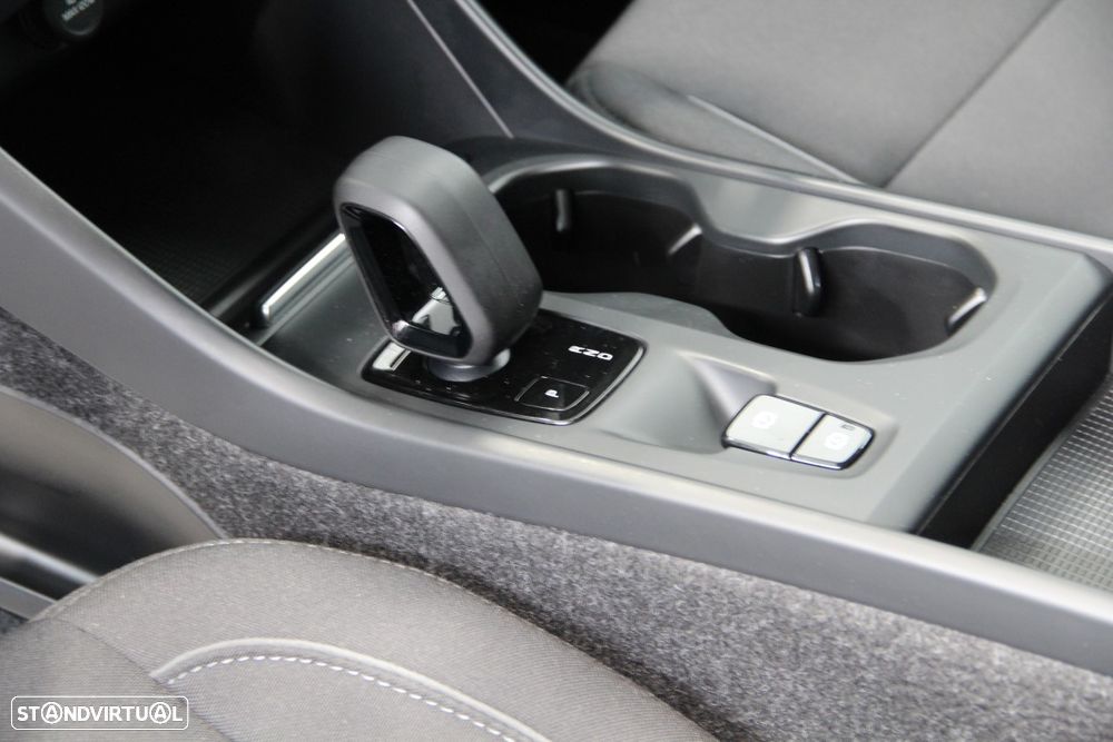Volvo XC 40 1.5 T5 PHEV Momentum - 24