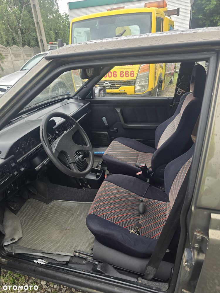 Polonez Caro - 1