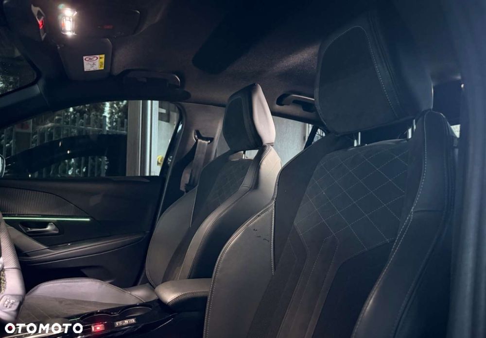 Peugeot 208 PureTech 100 EAT8 GT - 20