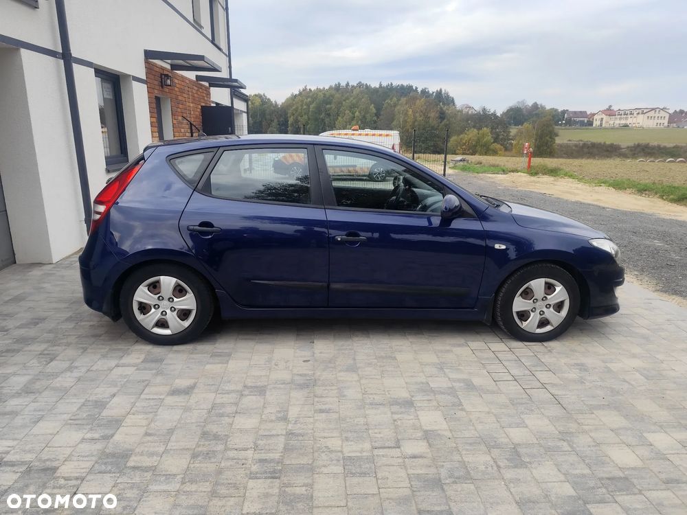 Hyundai i30 1.4 Comfort - 4
