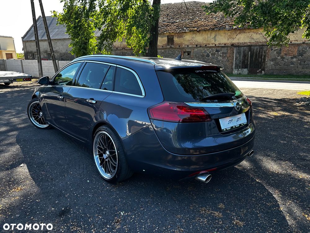 Opel Insignia 2.0 Turbo 4x4 Cosmo - 9