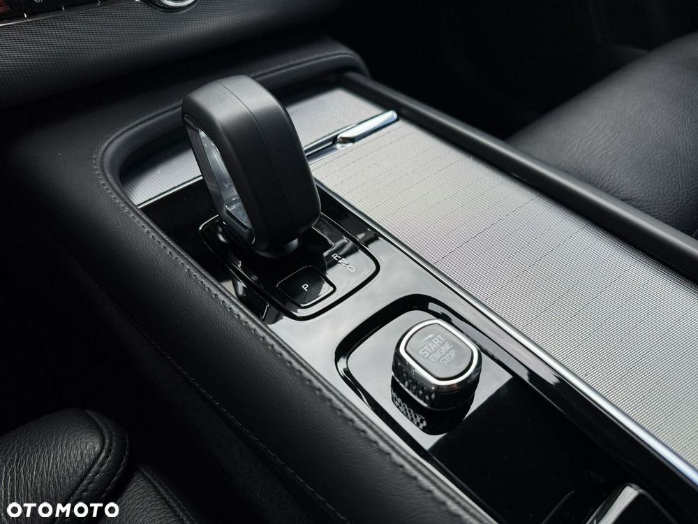 Volvo XC 90 B5 D AWD Core - 31
