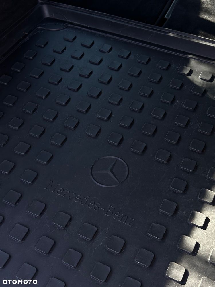 Mercedes-Benz Klasa C 200 9G-TRONIC Exclusive - 18