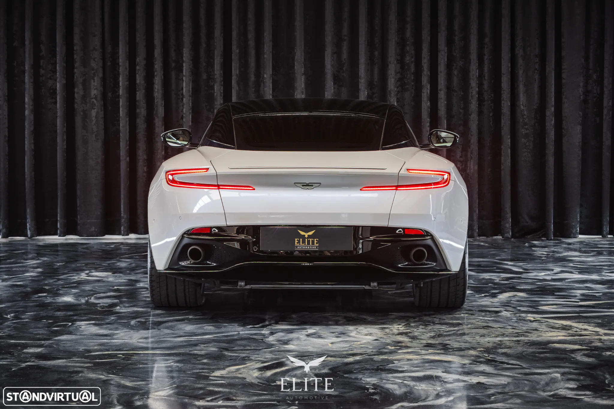 Aston Martin DB11 Coupé V12 Launch Edition - 10