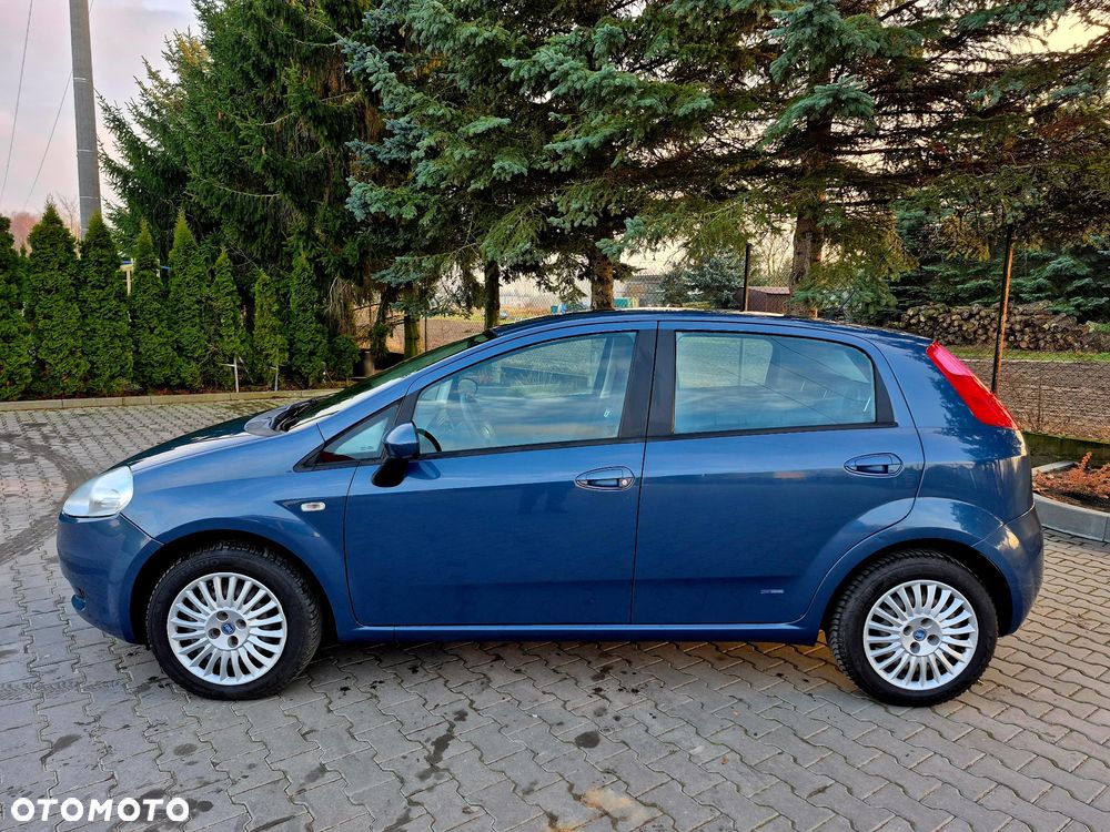 Fiat Grande Punto - 13
