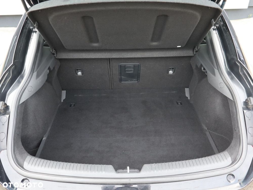 Hyundai i30 1.5 T-GDI 48V Comfort DCT - 8